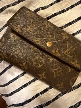 Louis Vuitton Monogram Canvas Clutch Wallet - Brown/Gold